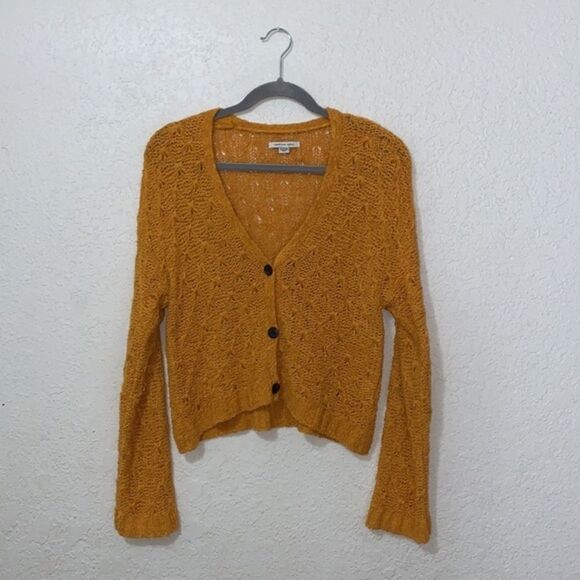 American Eagle Outfitters Sweaters - American Eagle yellow knit sweater size XS
